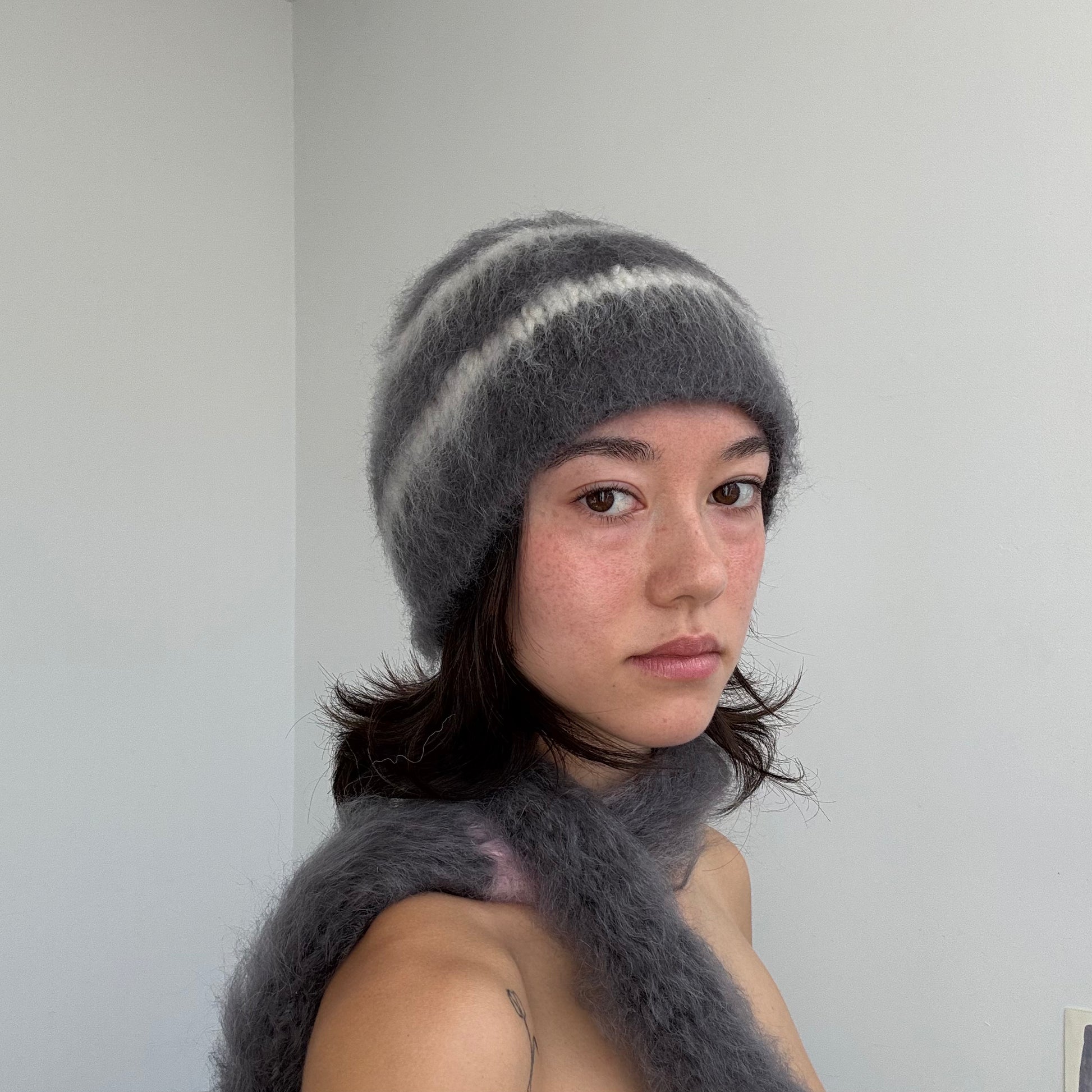 mohair beanie [ charcoal ]