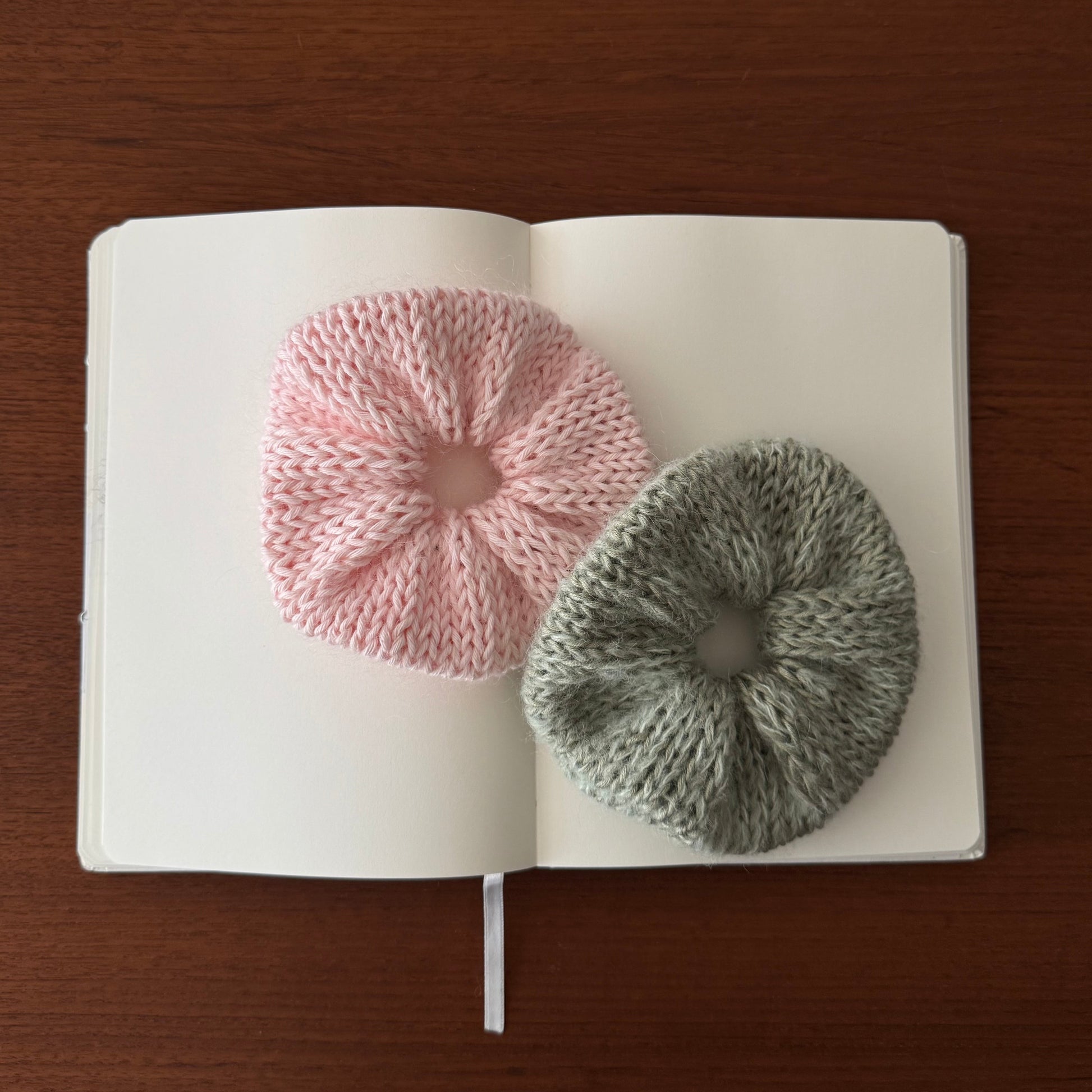 cotton scrunchie