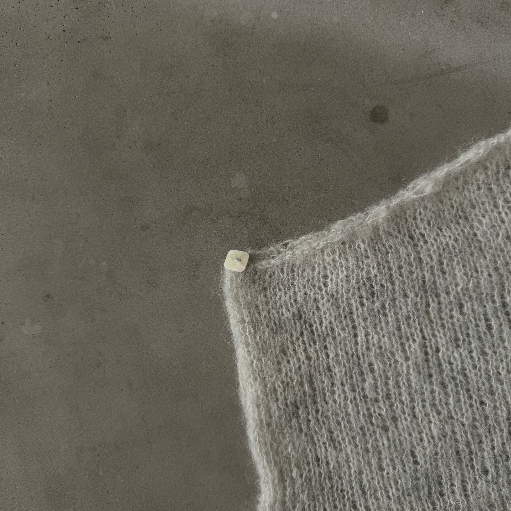 the pearl vest: cloud grey