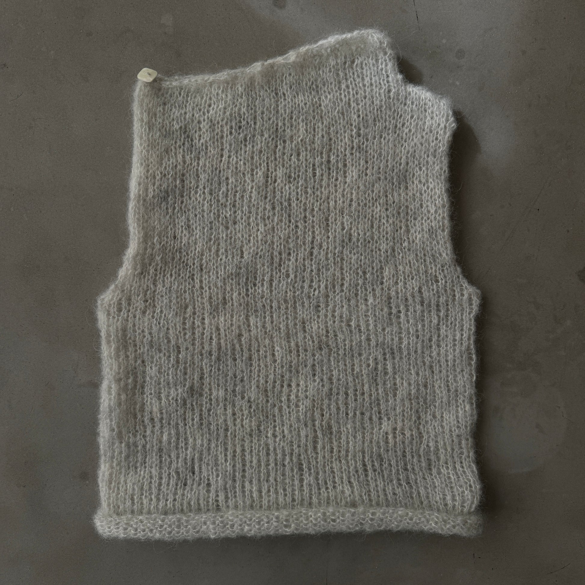 the pearl vest: cloud grey
